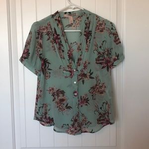 Forever 21 flowery blouse
